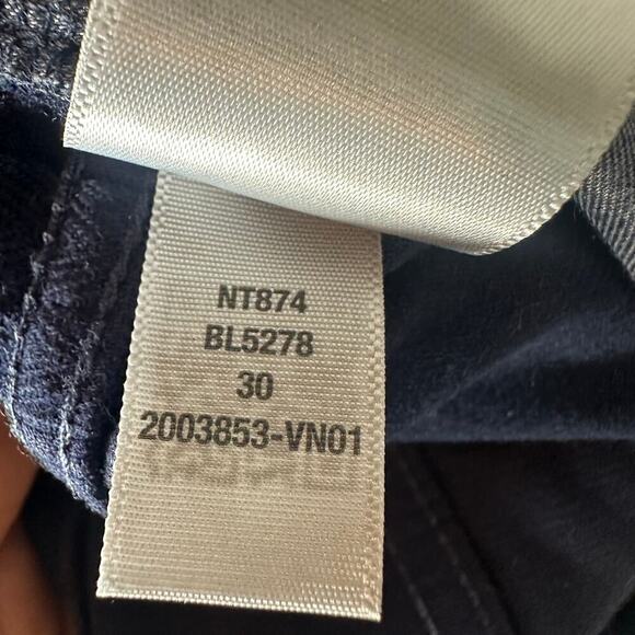 Madewell Kick Out Full-Length Pants in Garment Dye Corduroy in True Midnight - Picture 8 of 8
